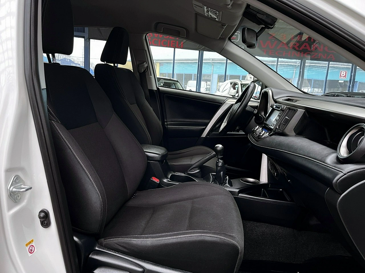 Toyota RAV-4 - Zdjęcie 10