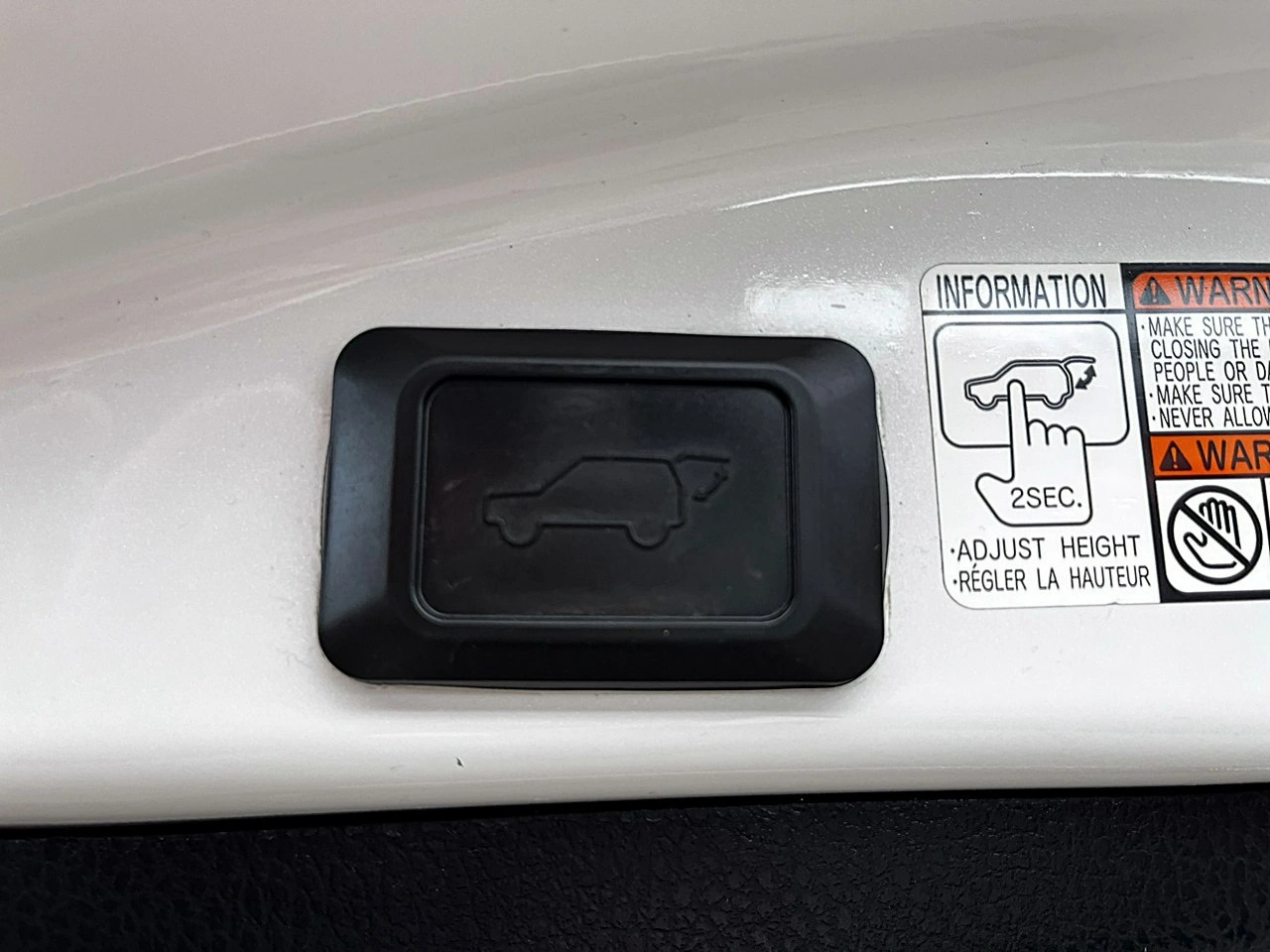 Toyota RAV-4 - Zdjęcie 15