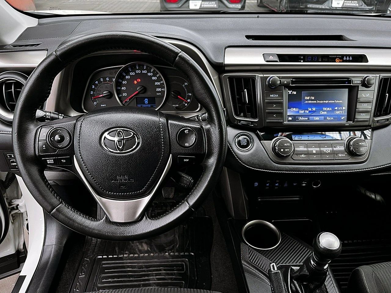 Toyota RAV-4 - Zdjęcie 18