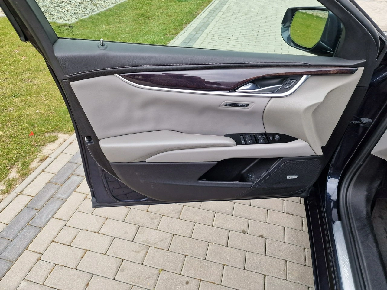 Cadillac XTS - Zdjęcie 16
