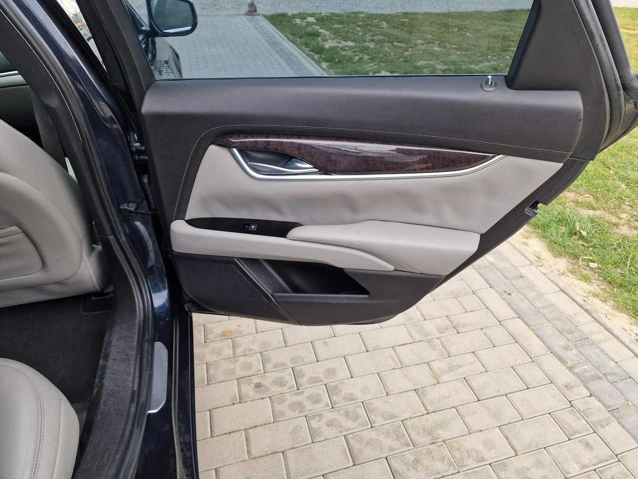 Cadillac XTS - Zdjęcie 23