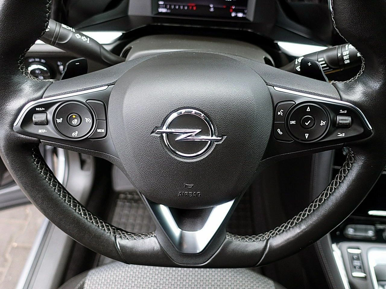 Opel Grandland - Zdjęcie 17