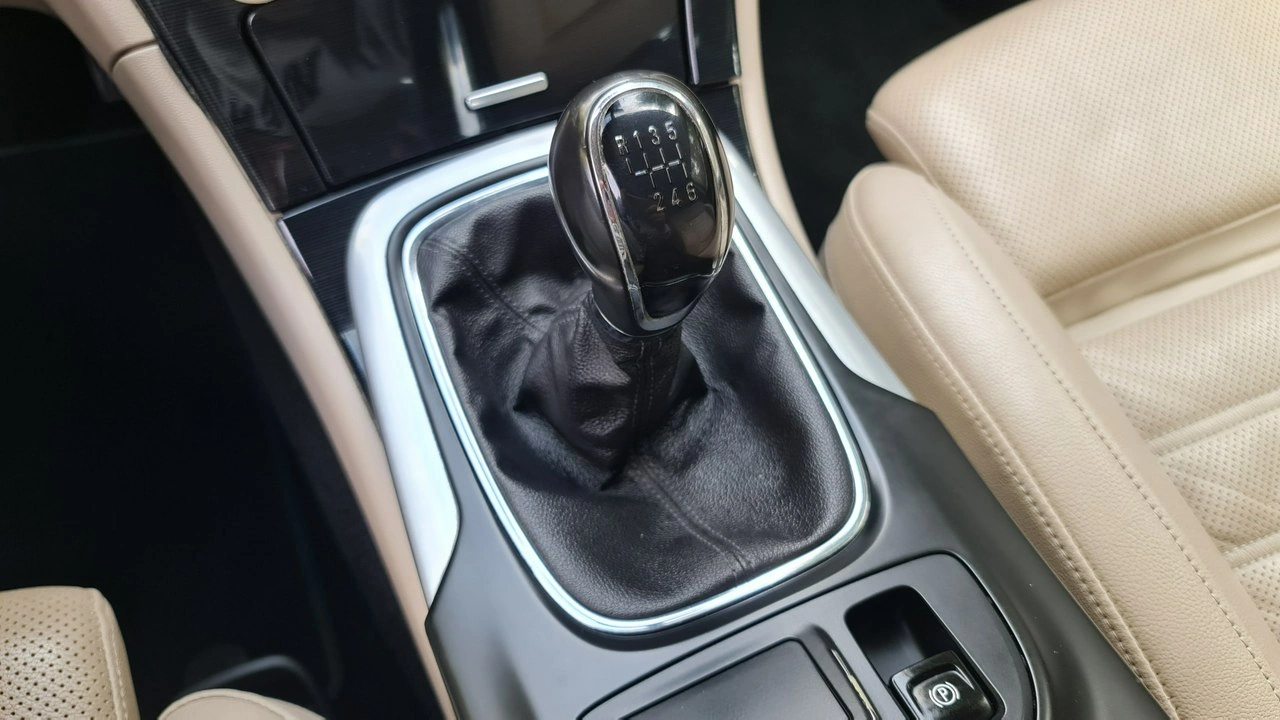 Opel Insignia - Zdjęcie 24