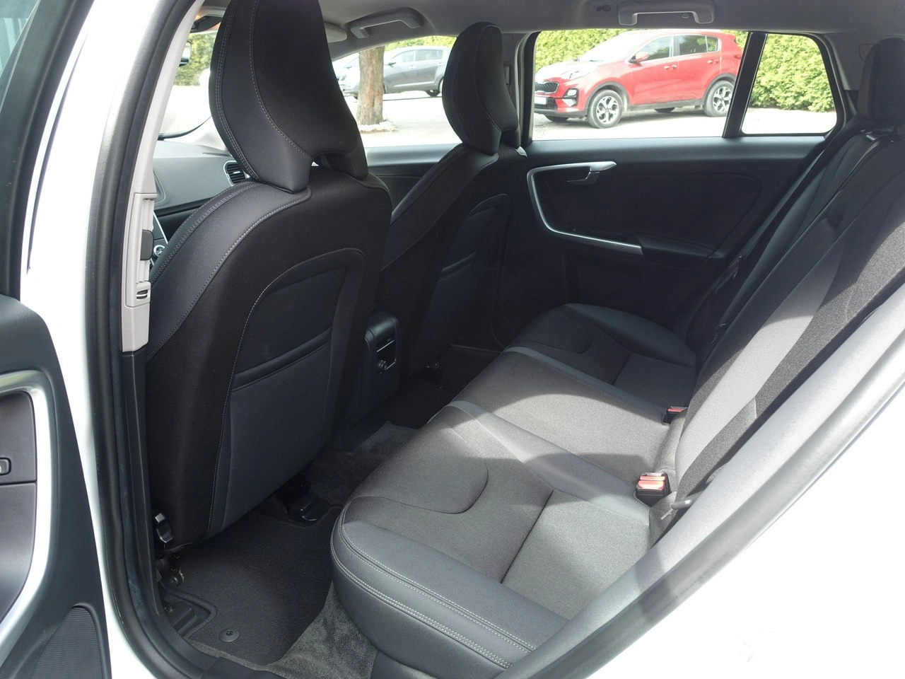 Volvo V60 - Zdjęcie 16