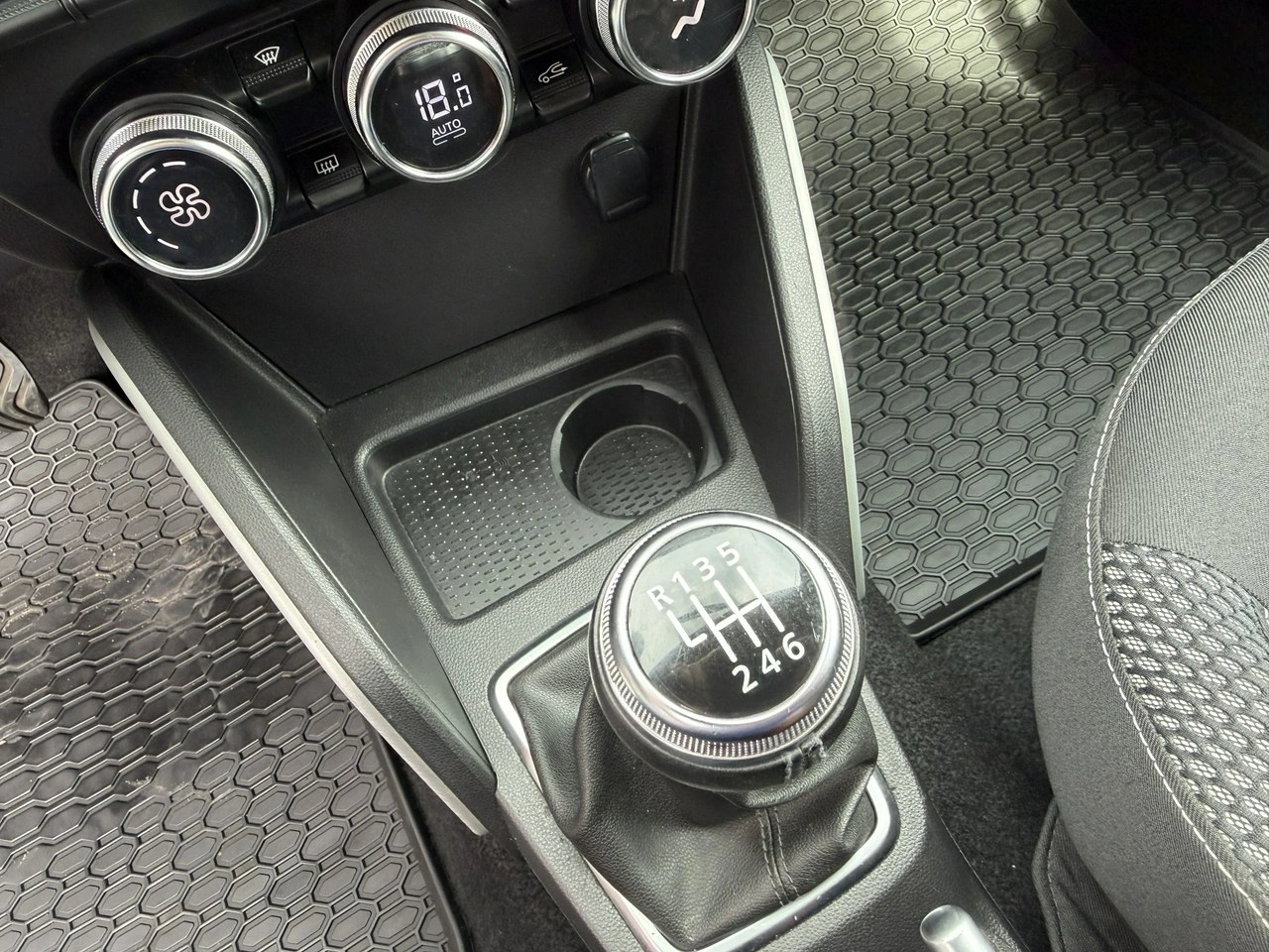 Dacia Duster - Zdjęcie 24