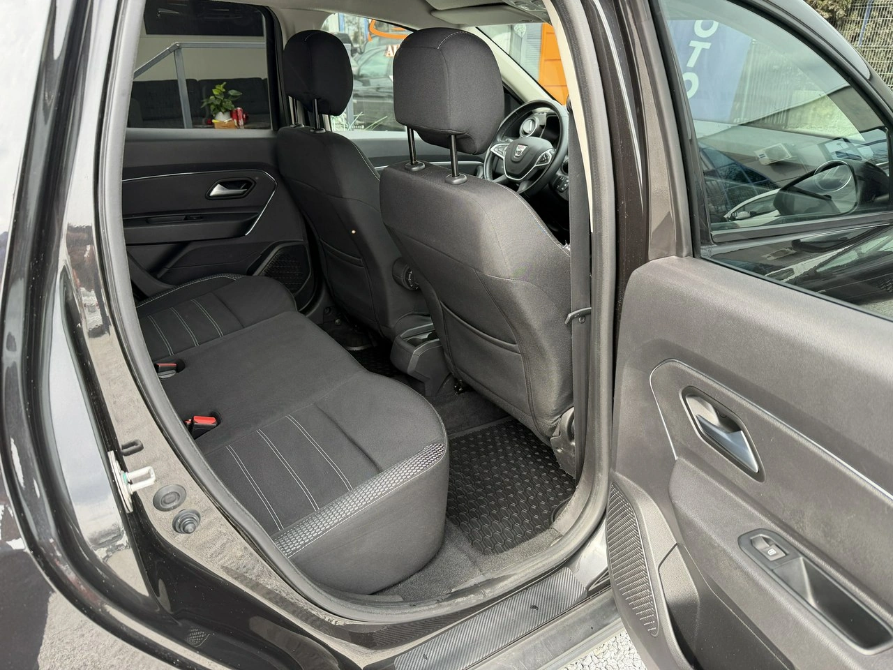 Dacia Duster - Zdjęcie 30