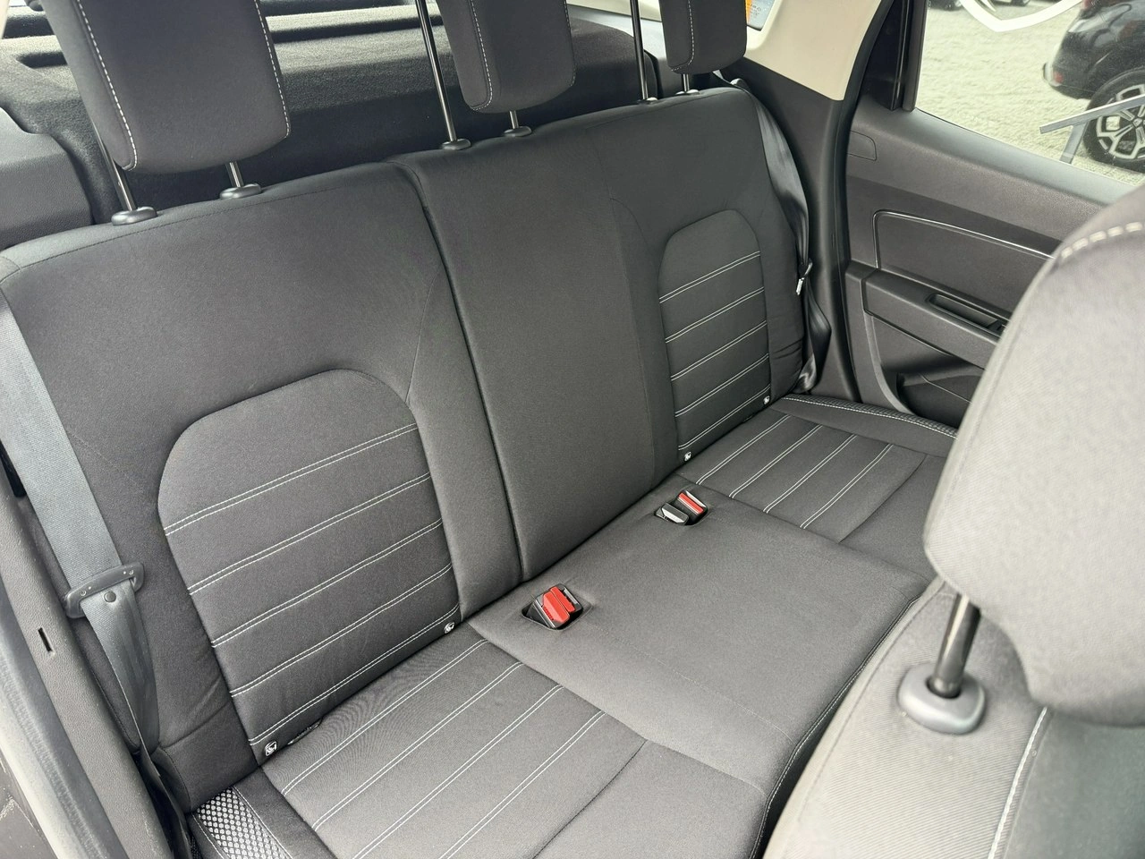 Dacia Duster - Zdjęcie 31