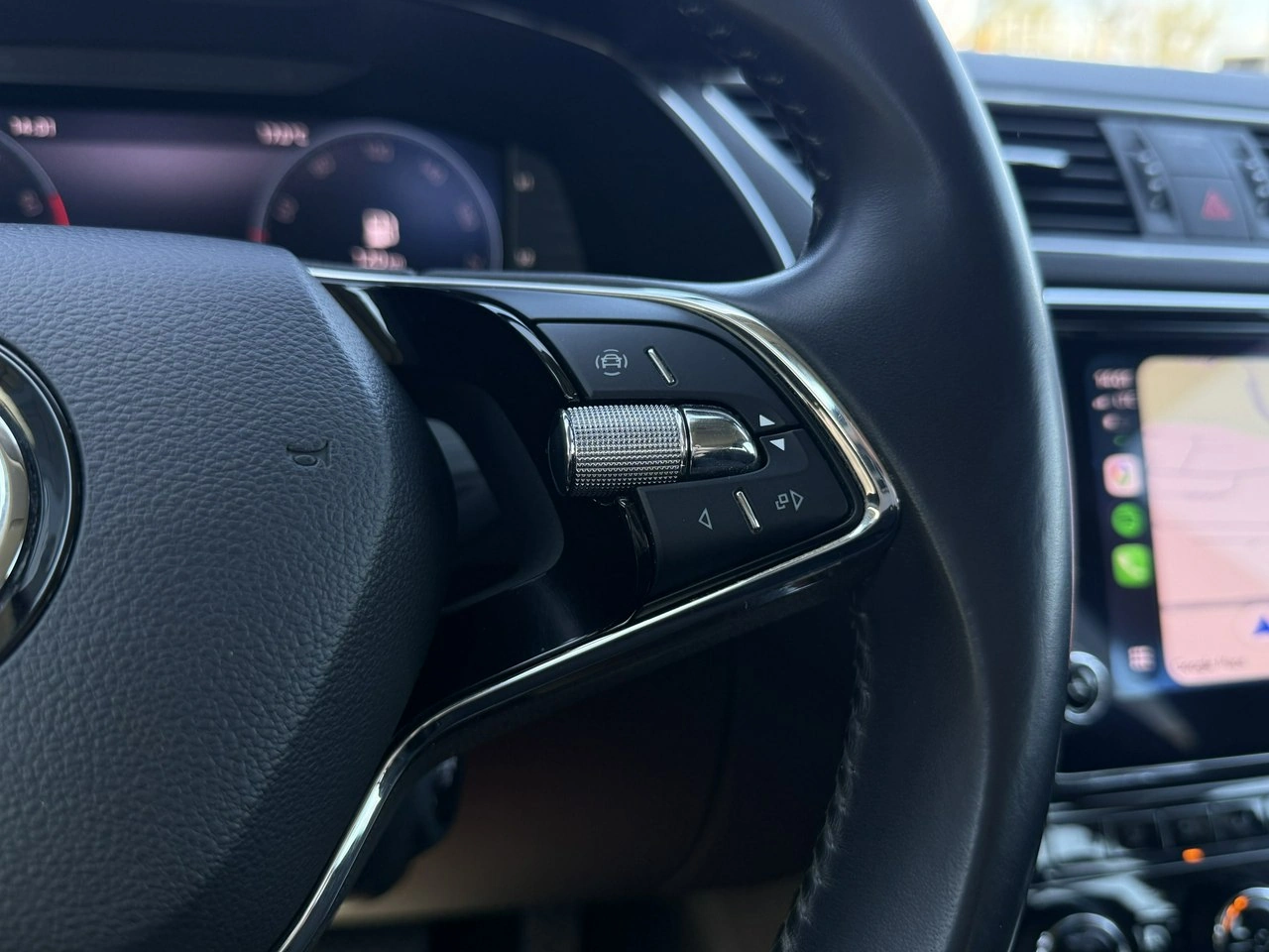Skoda Superb - Zdjęcie 16