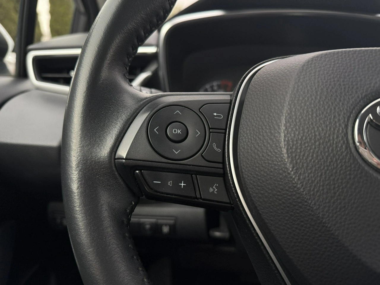 Toyota Corolla - Zdjęcie 19