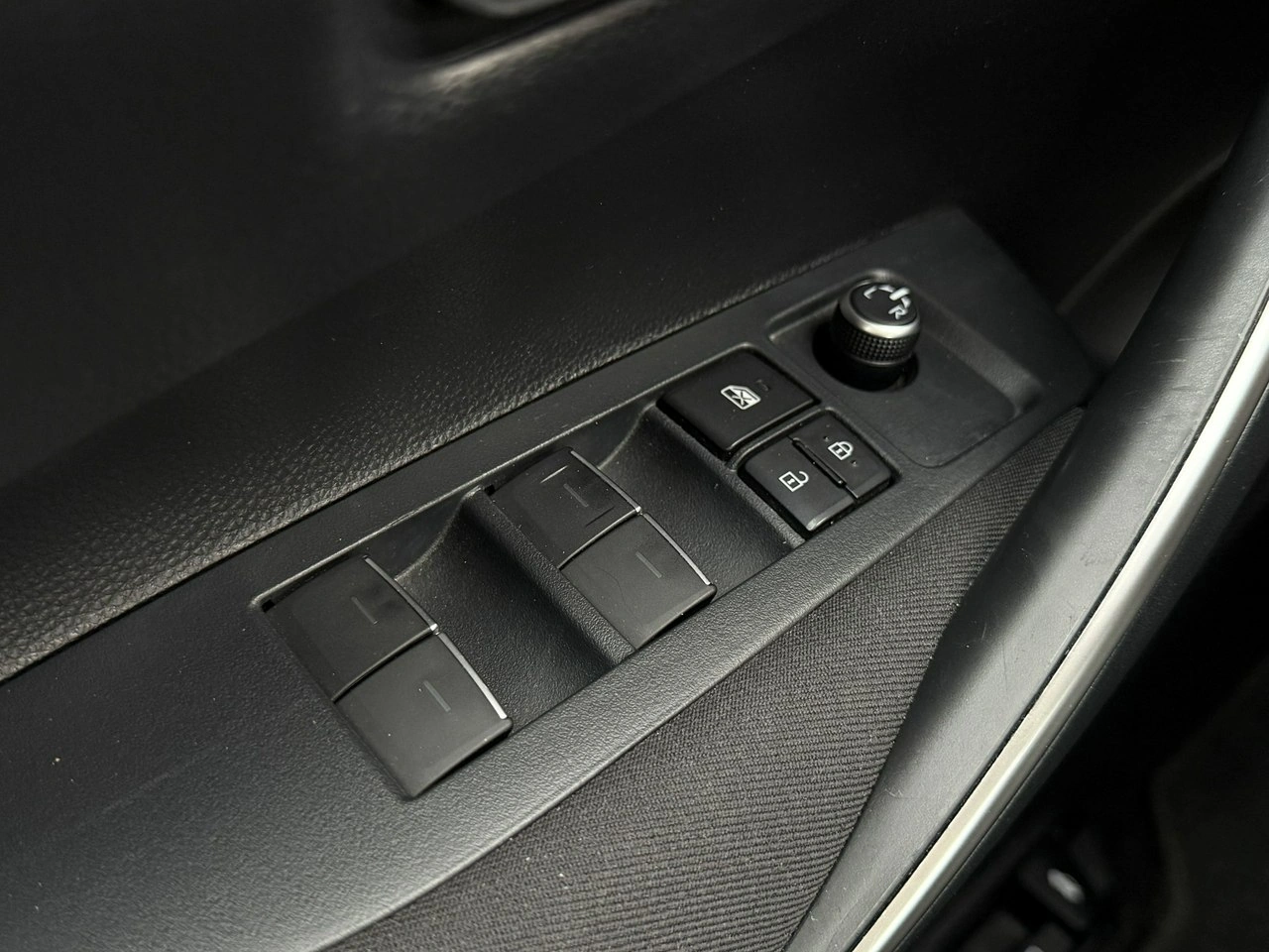 Toyota Corolla - Zdjęcie 33