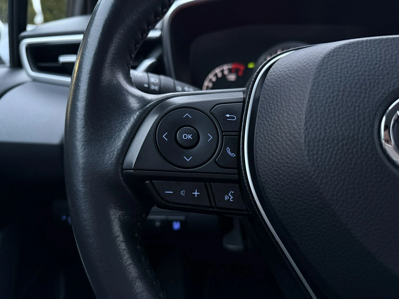 Toyota Corolla - Zdjęcie 17