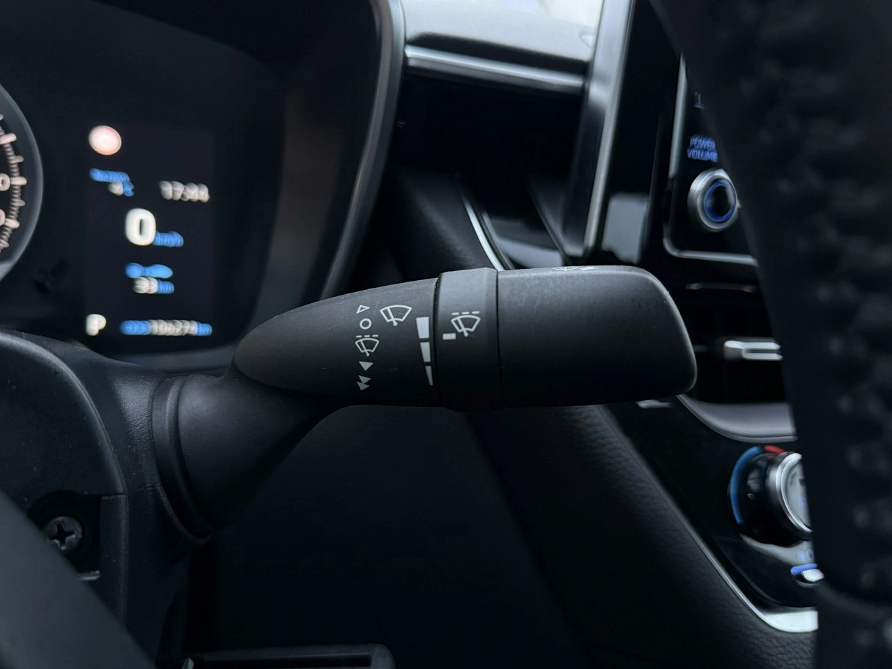 Toyota Corolla - Zdjęcie 19