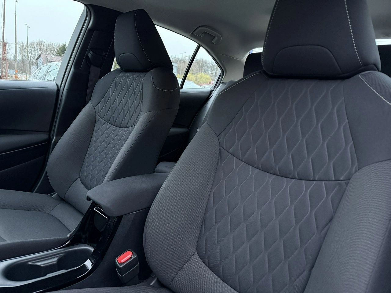 Toyota Corolla - Zdjęcie 10