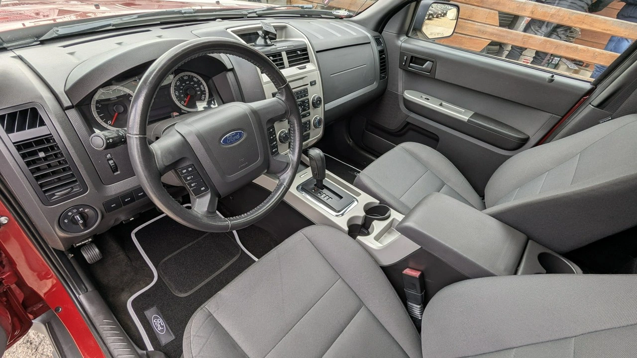 Ford Escape - Zdjęcie 13