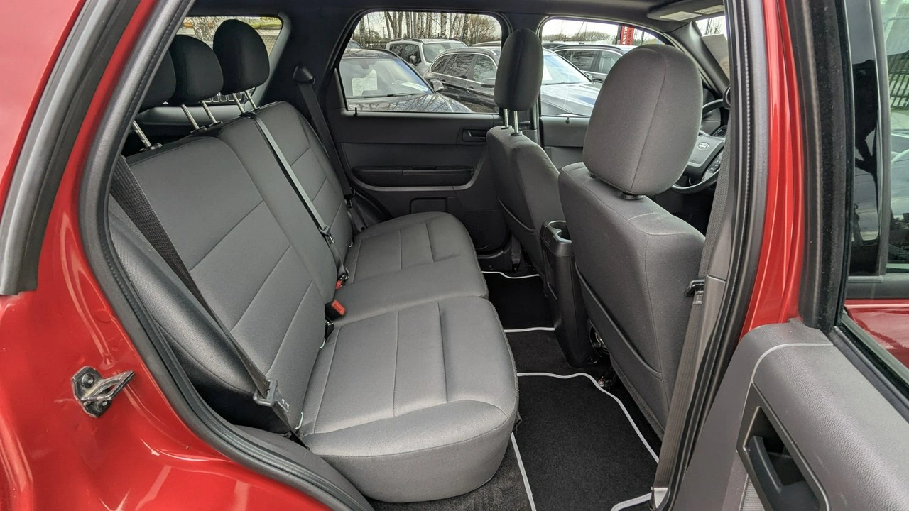 Ford Escape - Zdjęcie 17