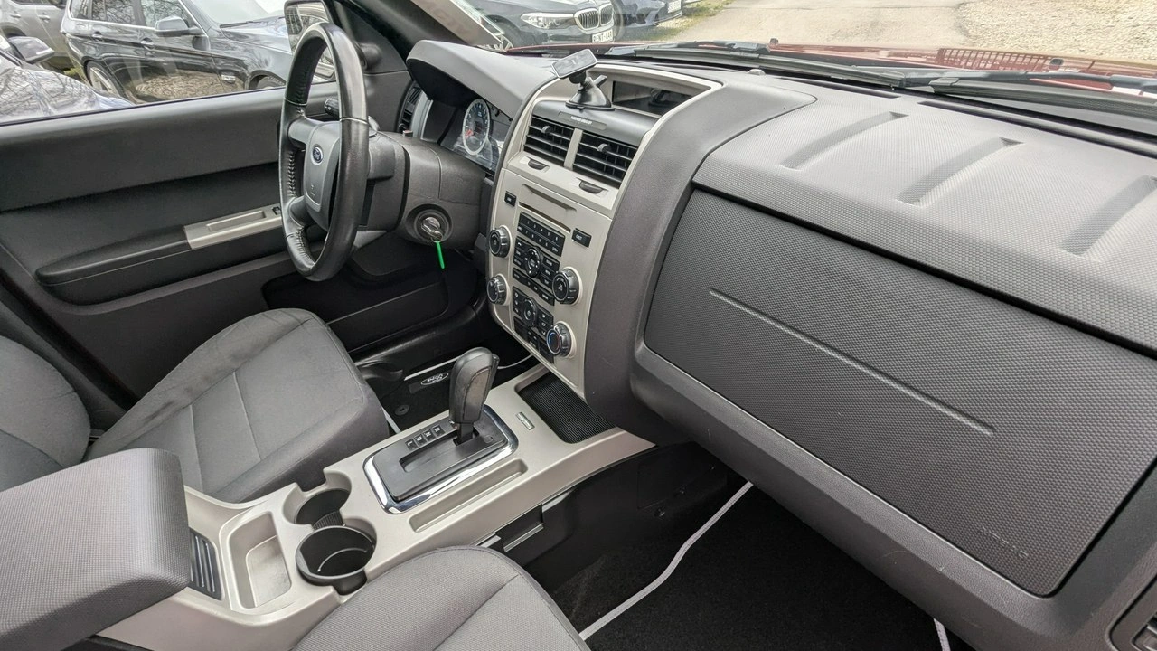 Ford Escape - Zdjęcie 20