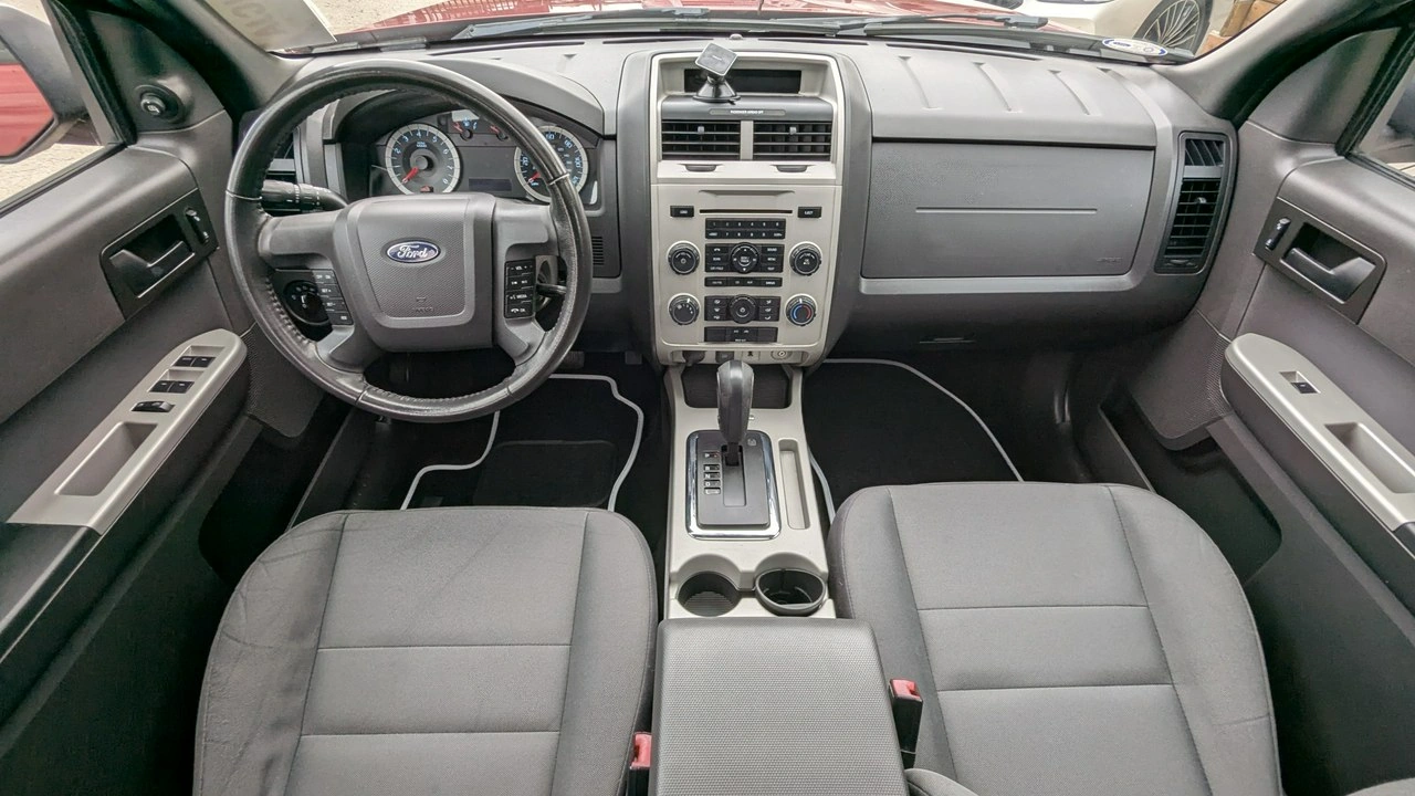 Ford Escape - Zdjęcie 21