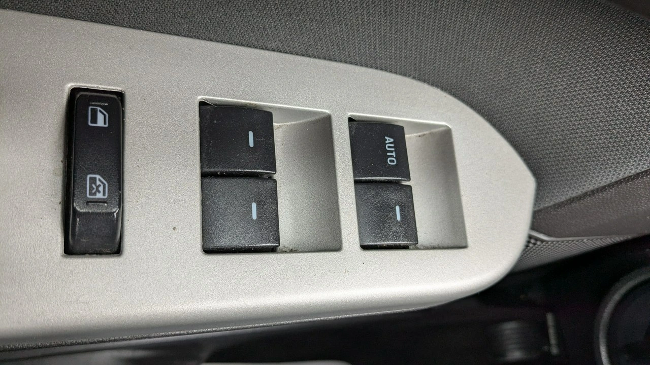 Ford Escape - Zdjęcie 29