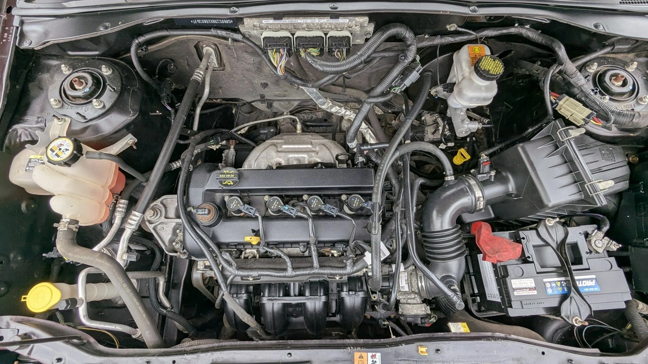 Ford Escape - Zdjęcie 36