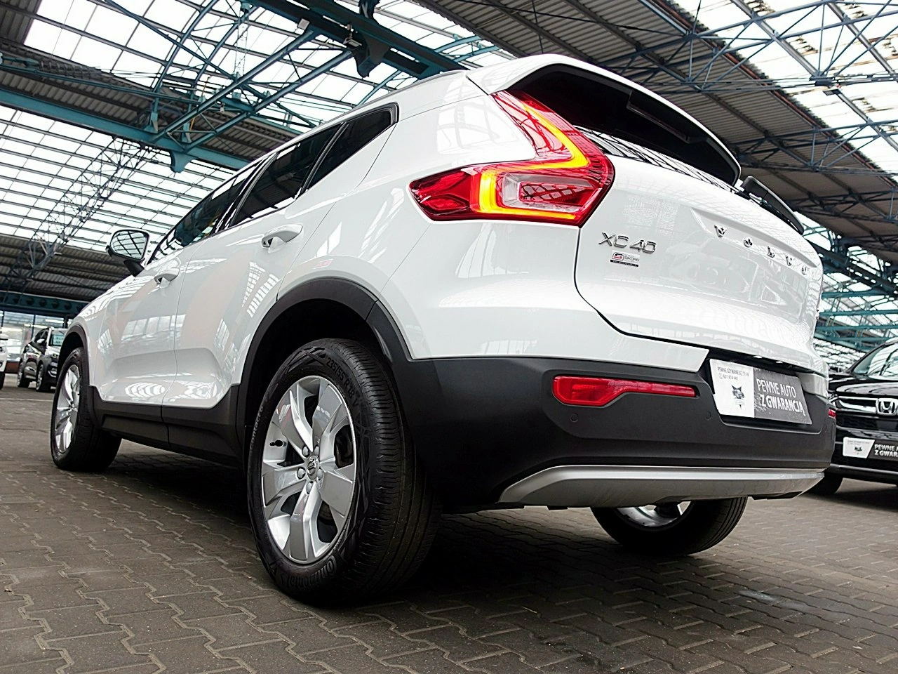 Volvo XC 40 - Zdjęcie 8