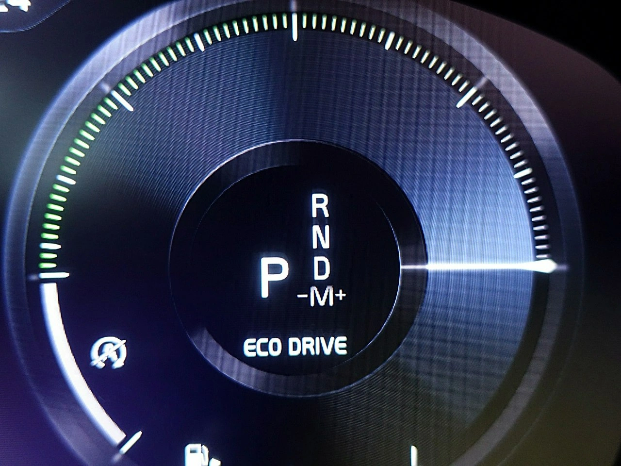 Volvo XC 40 - Zdjęcie 21