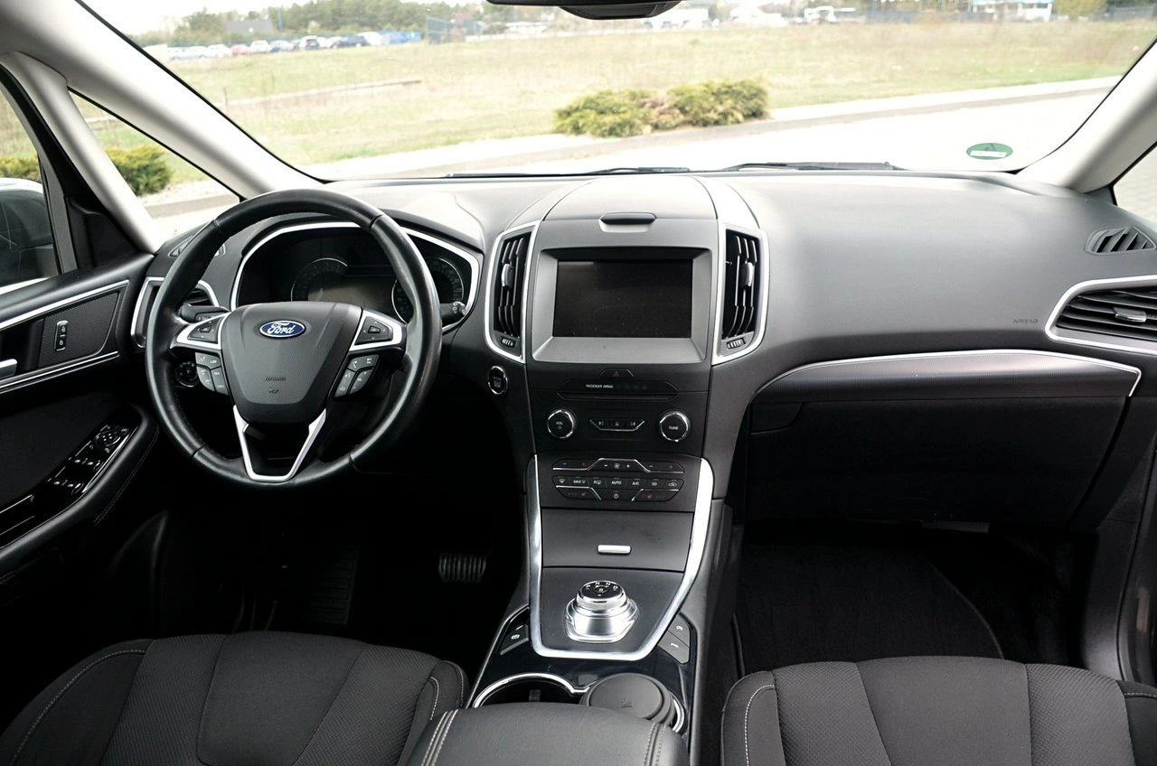 Ford S-Max - Zdjęcie 18