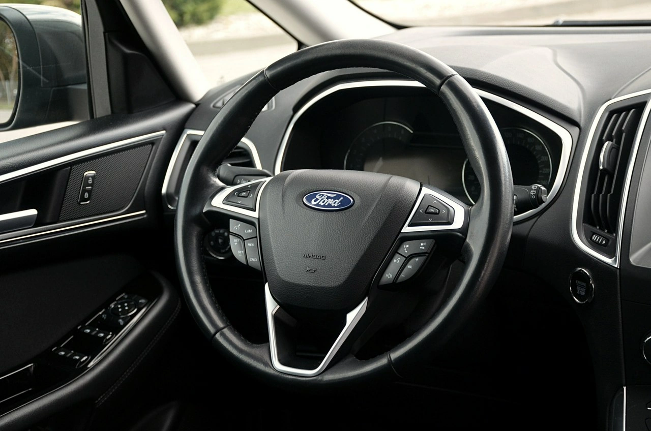 Ford S-Max - Zdjęcie 19