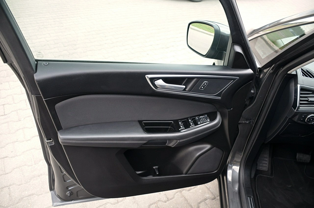 Ford S-Max - Zdjęcie 21