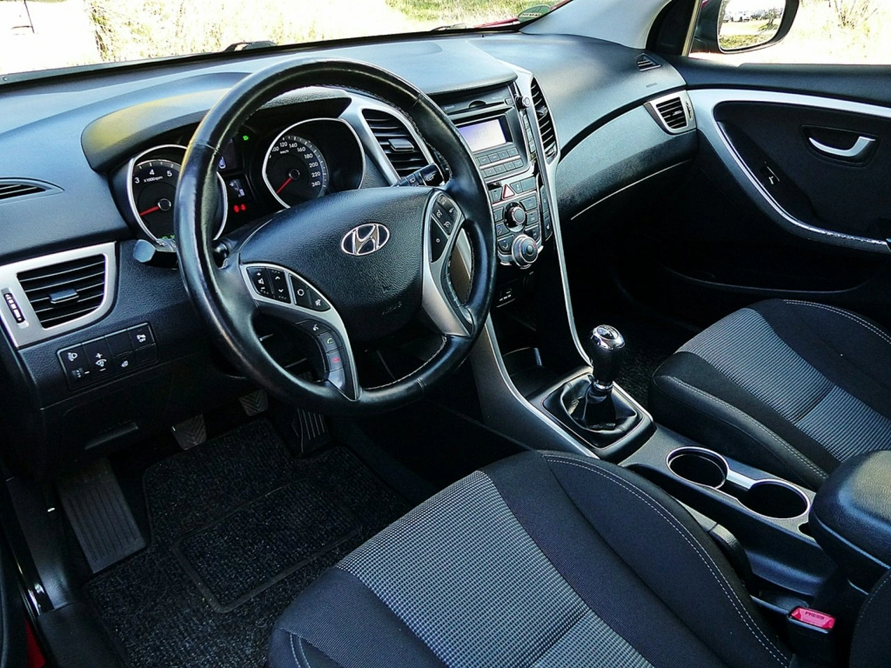 Hyundai i30 - Zdjęcie 17