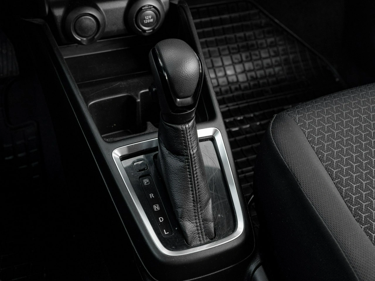 Suzuki Swift - Zdjęcie 12