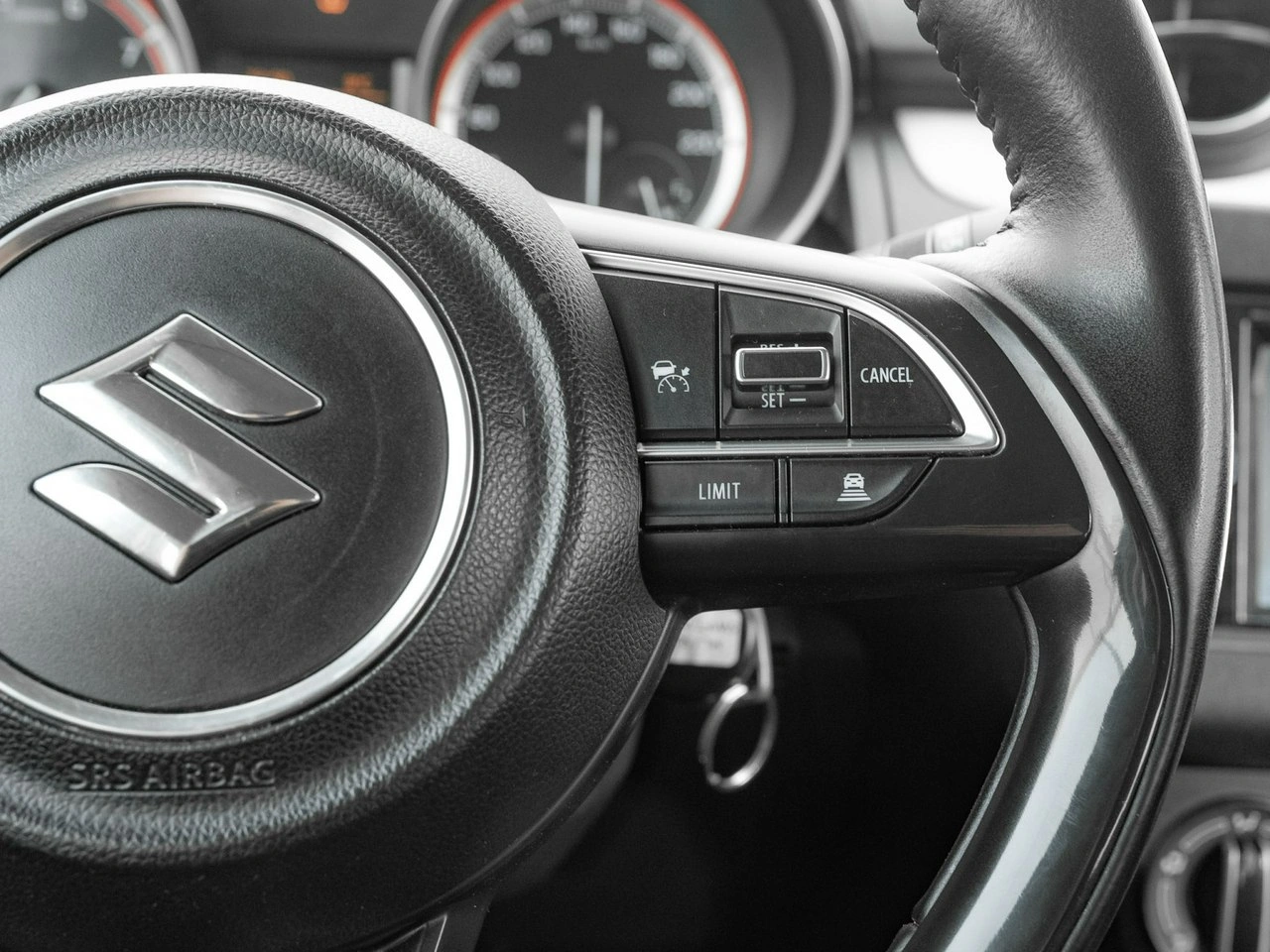 Suzuki Swift - Zdjęcie 14