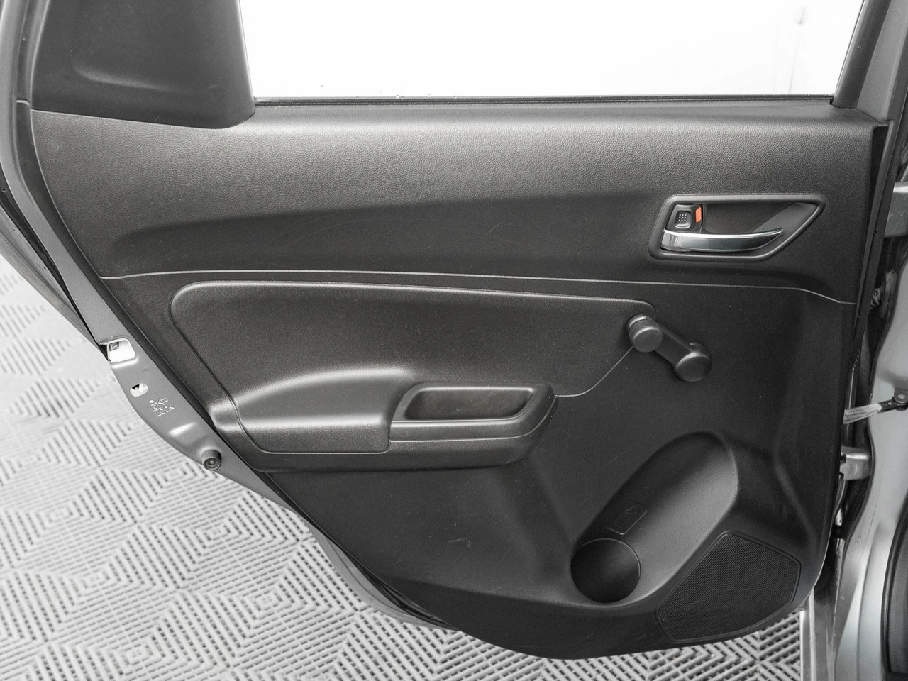 Suzuki Swift - Zdjęcie 17