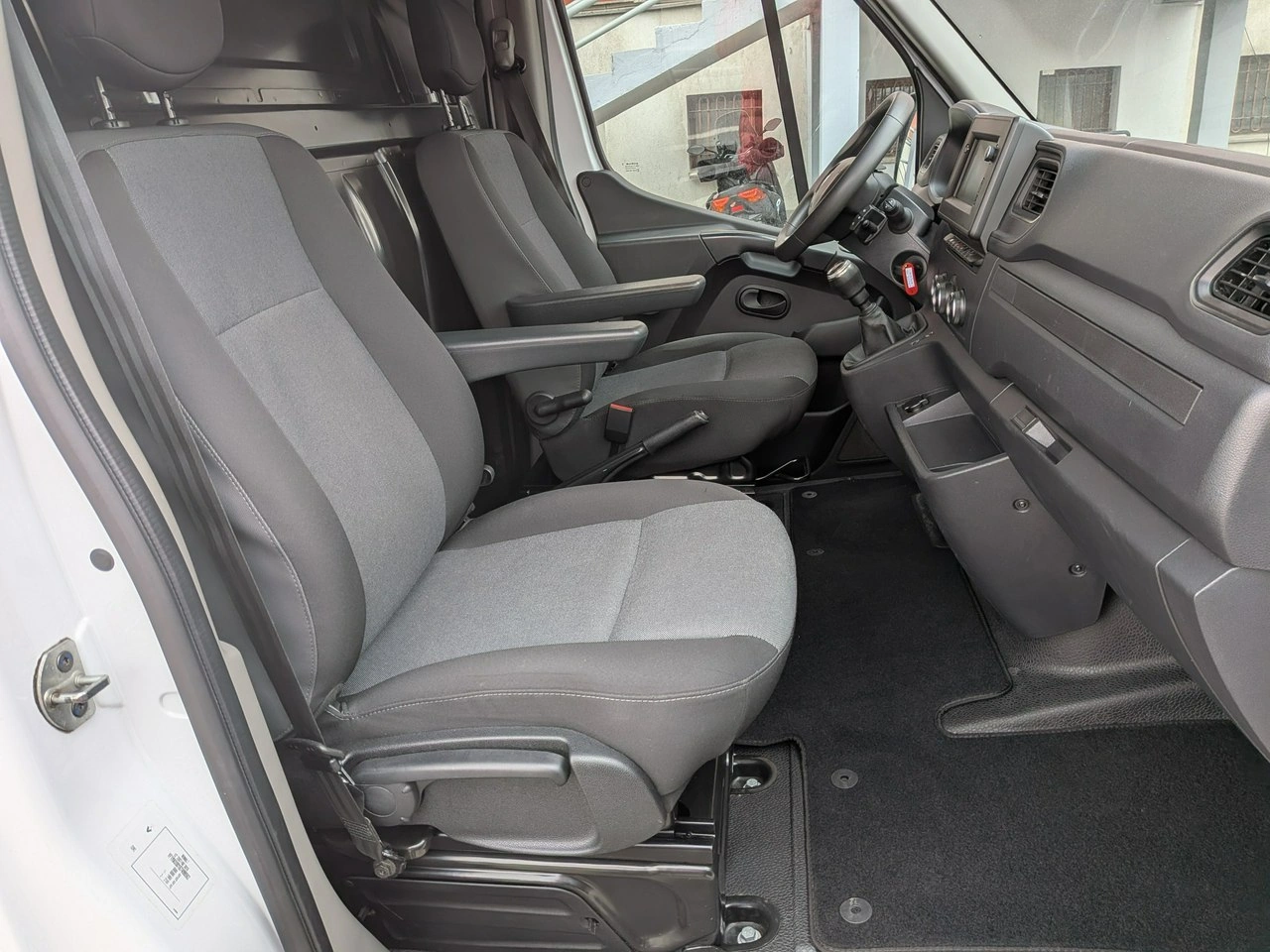 Renault Master - Zdjęcie 16