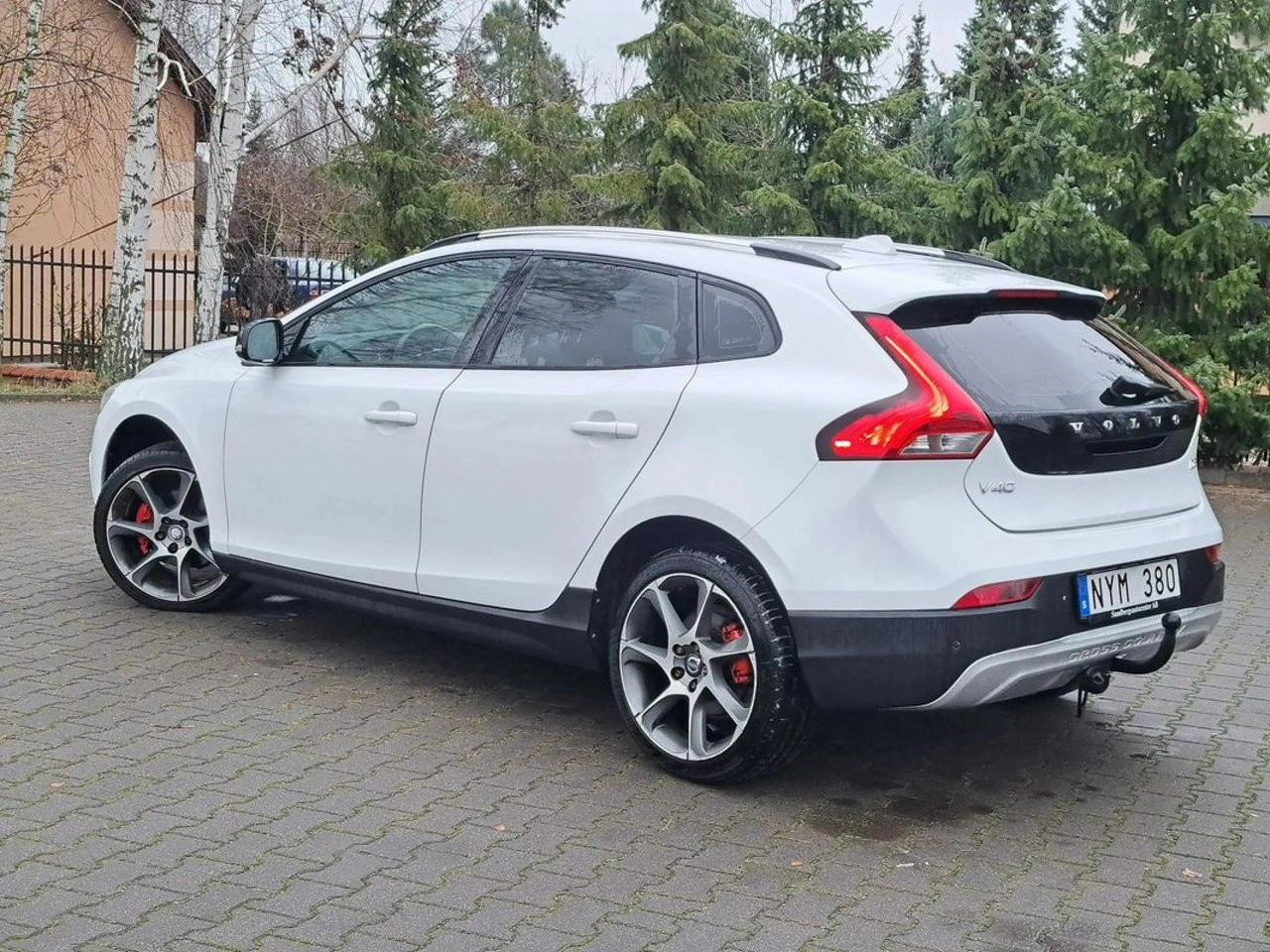 Volvo V40 Cross Country - Zdjęcie 10