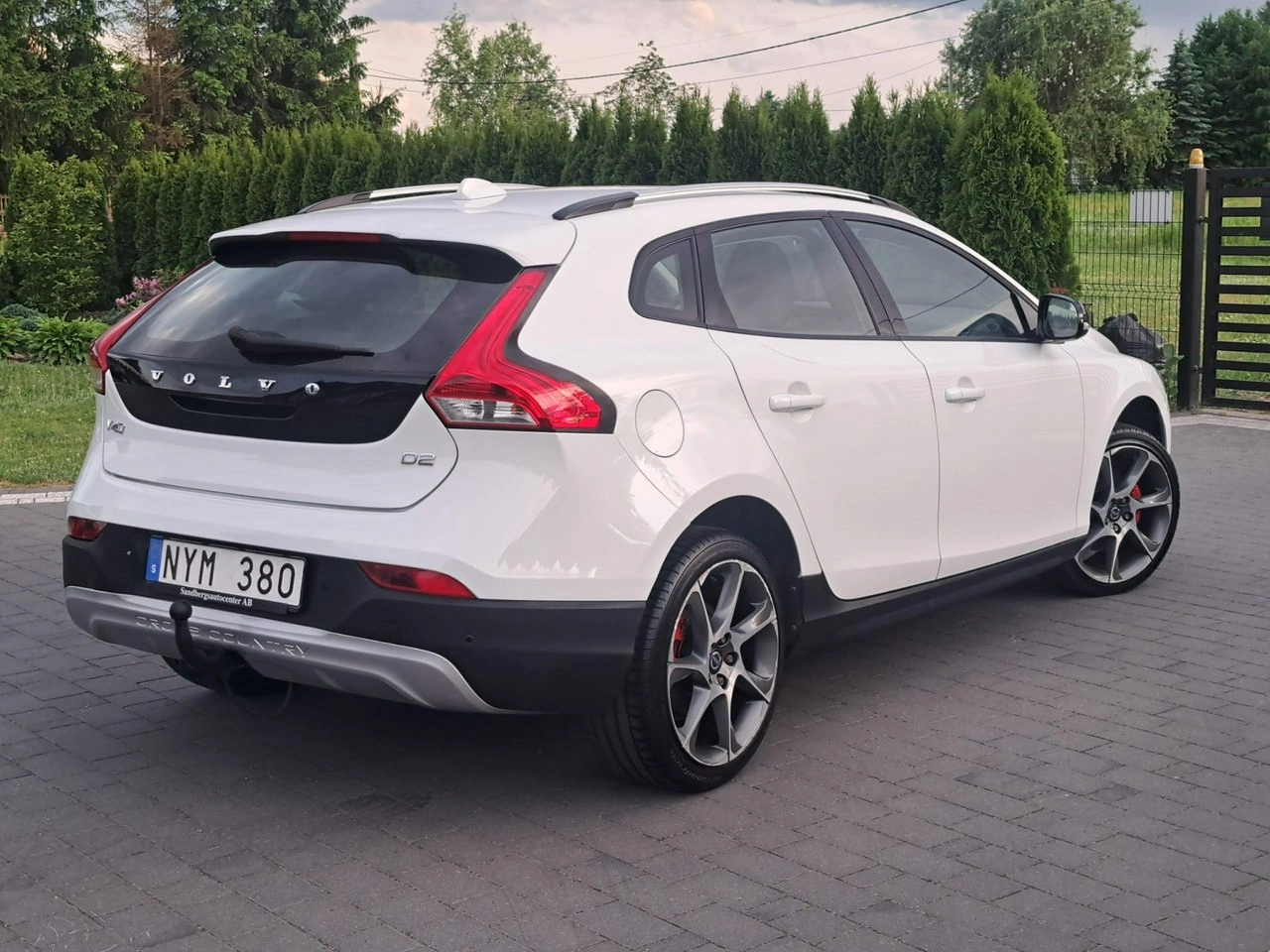 Volvo V40 Cross Country - Zdjęcie 10
