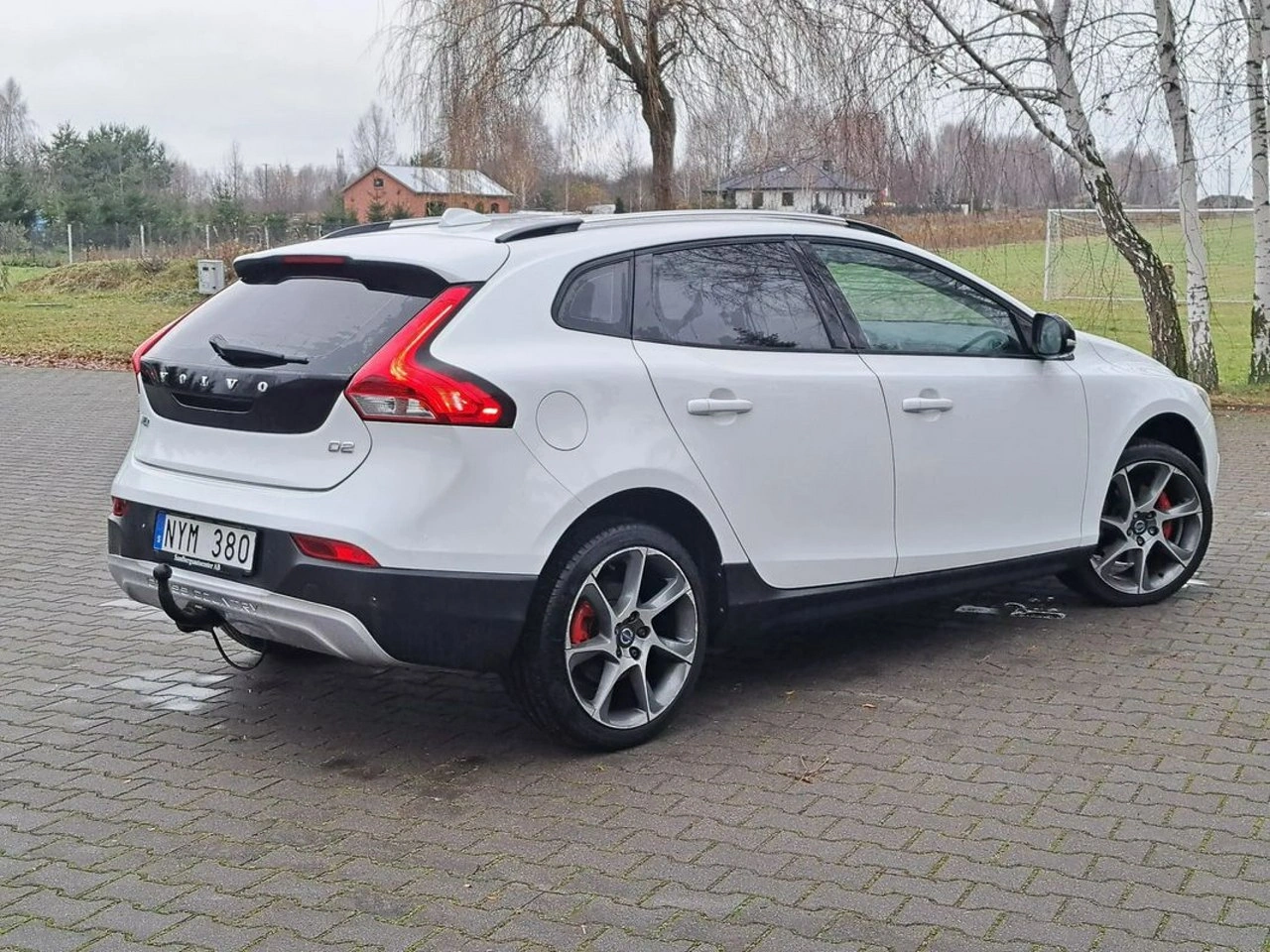 Volvo V40 Cross Country - Zdjęcie 13
