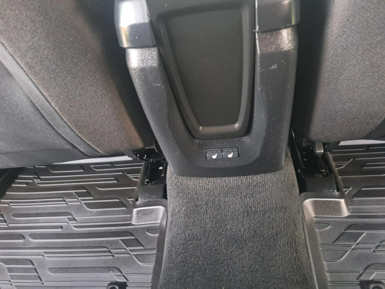 Volvo V40 Cross Country - Zdjęcie 17
