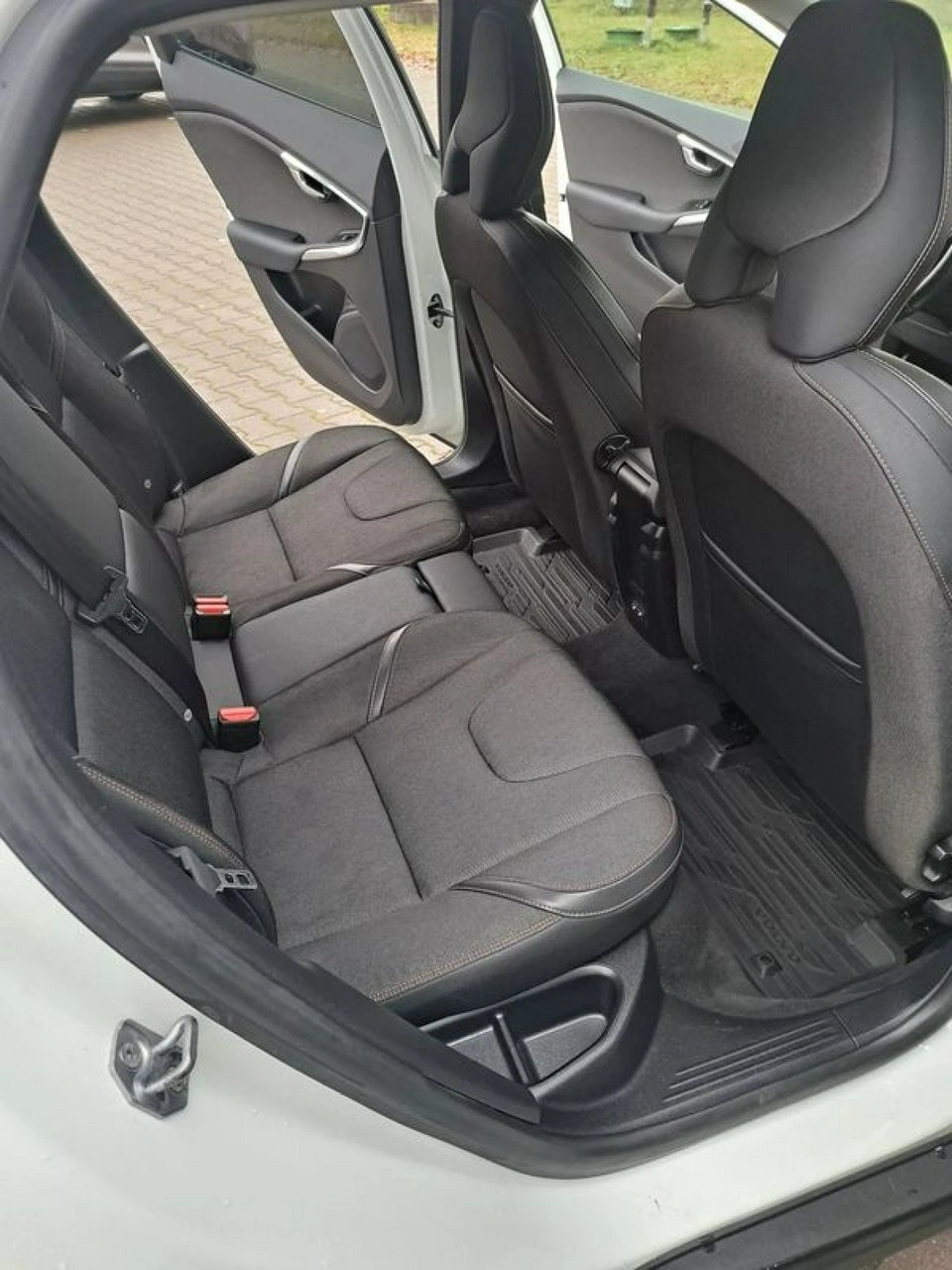 Volvo V40 Cross Country - Zdjęcie 19