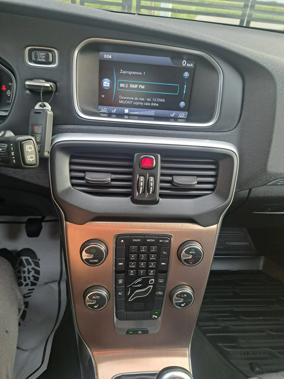 Volvo V40 Cross Country - Zdjęcie 19