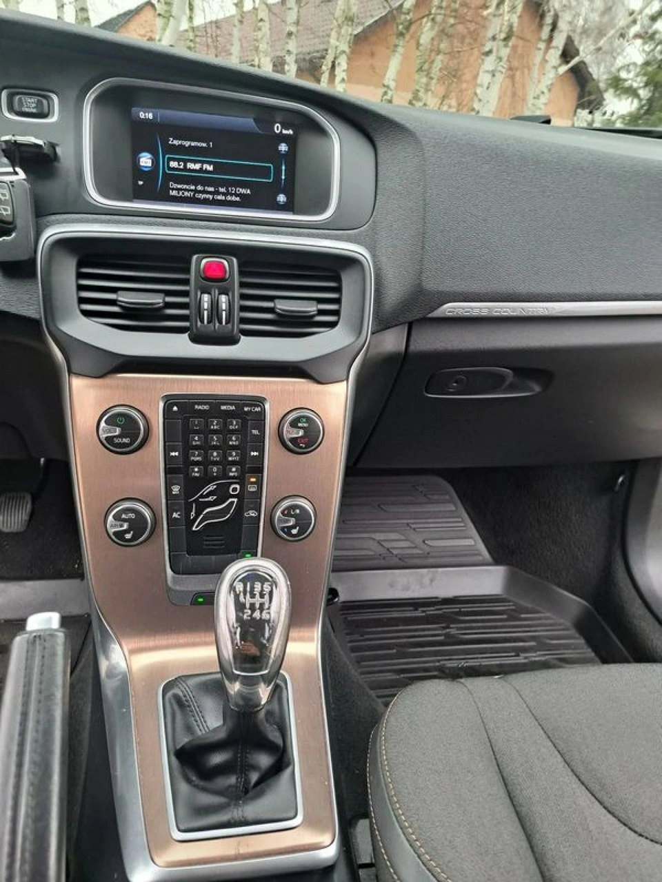 Volvo V40 Cross Country - Zdjęcie 22