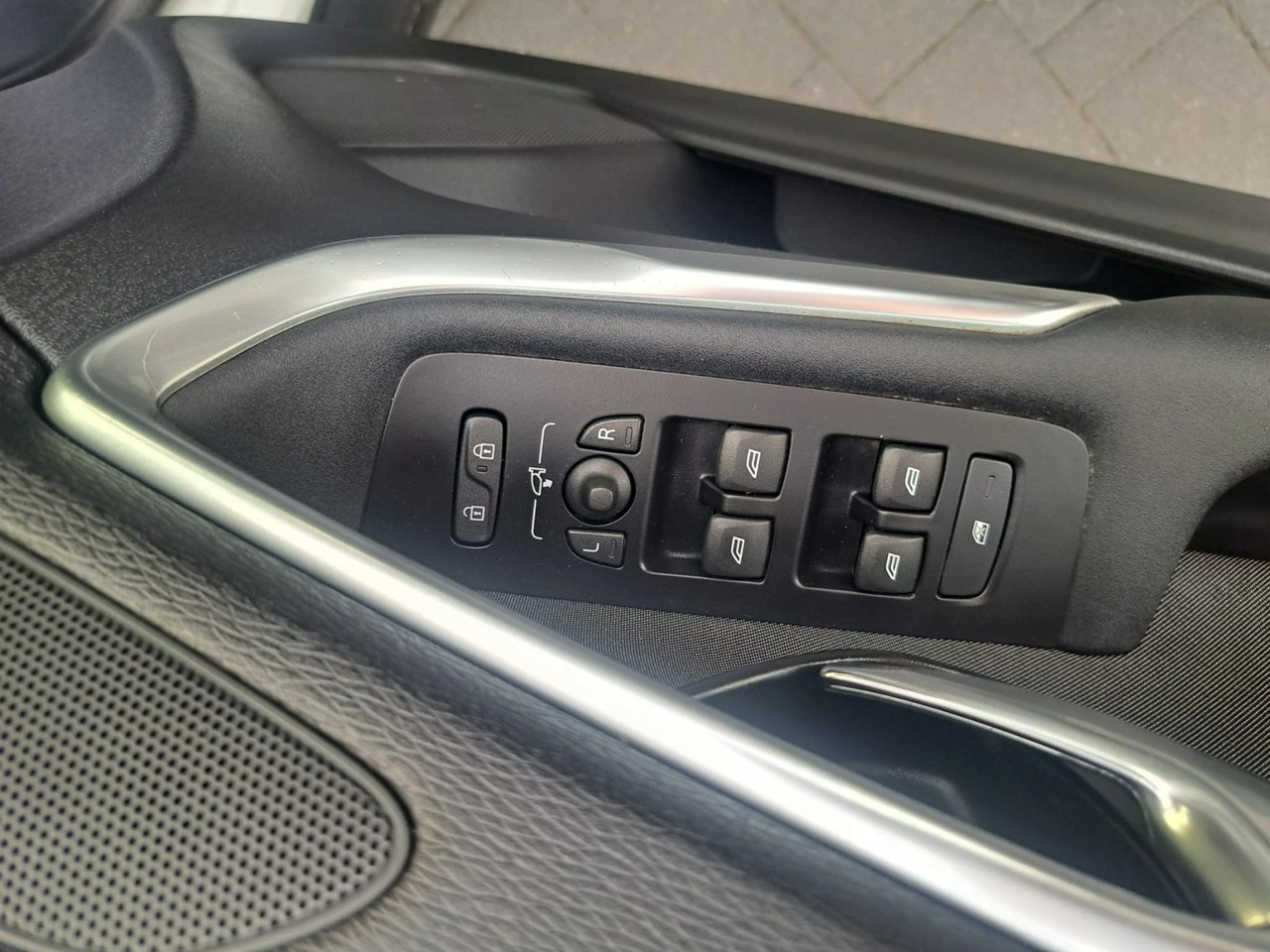 Volvo V40 Cross Country - Zdjęcie 21