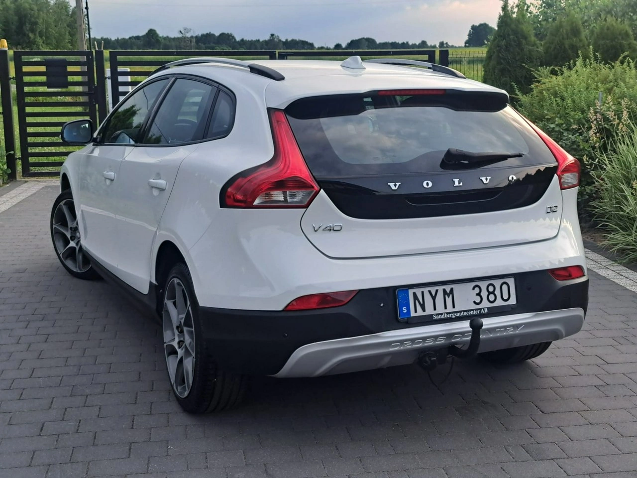 Volvo V40 Cross Country - Zdjęcie 7