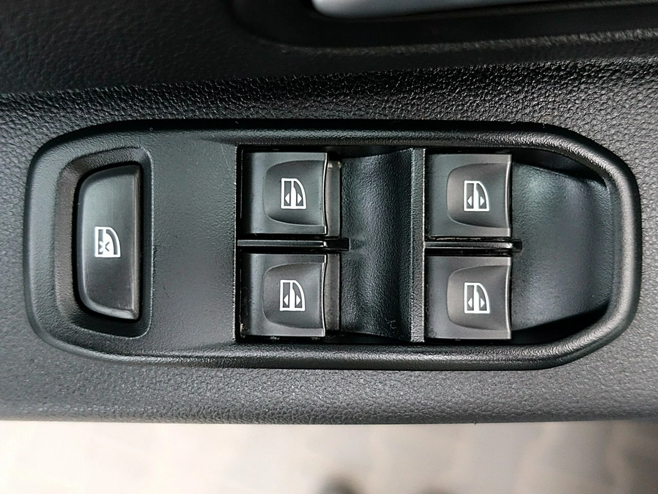 Dacia Duster - Zdjęcie 15