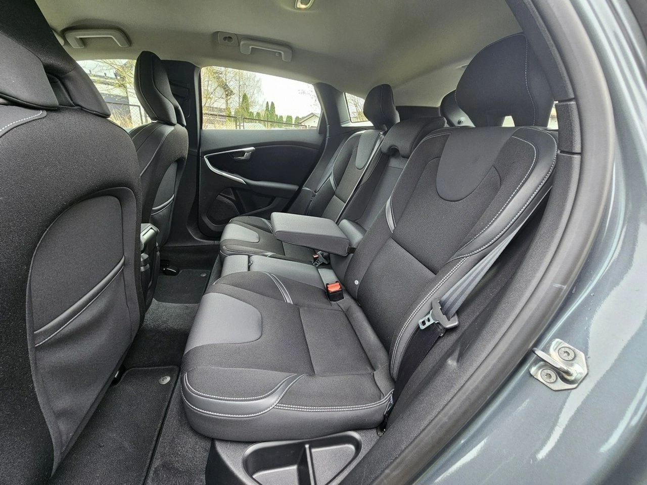 Volvo V40 - Zdjęcie 18