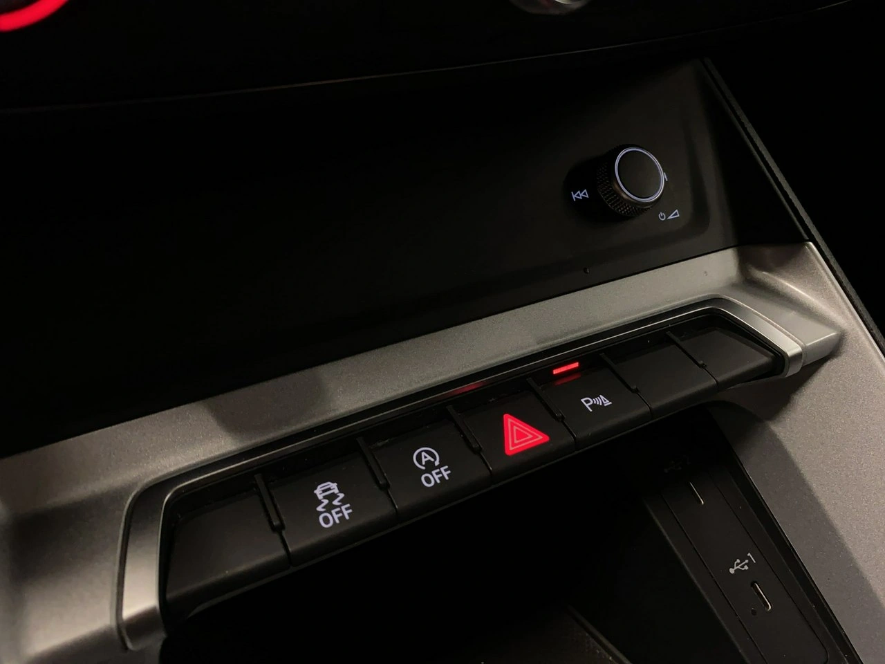 Audi Q3 - Zdjęcie 30