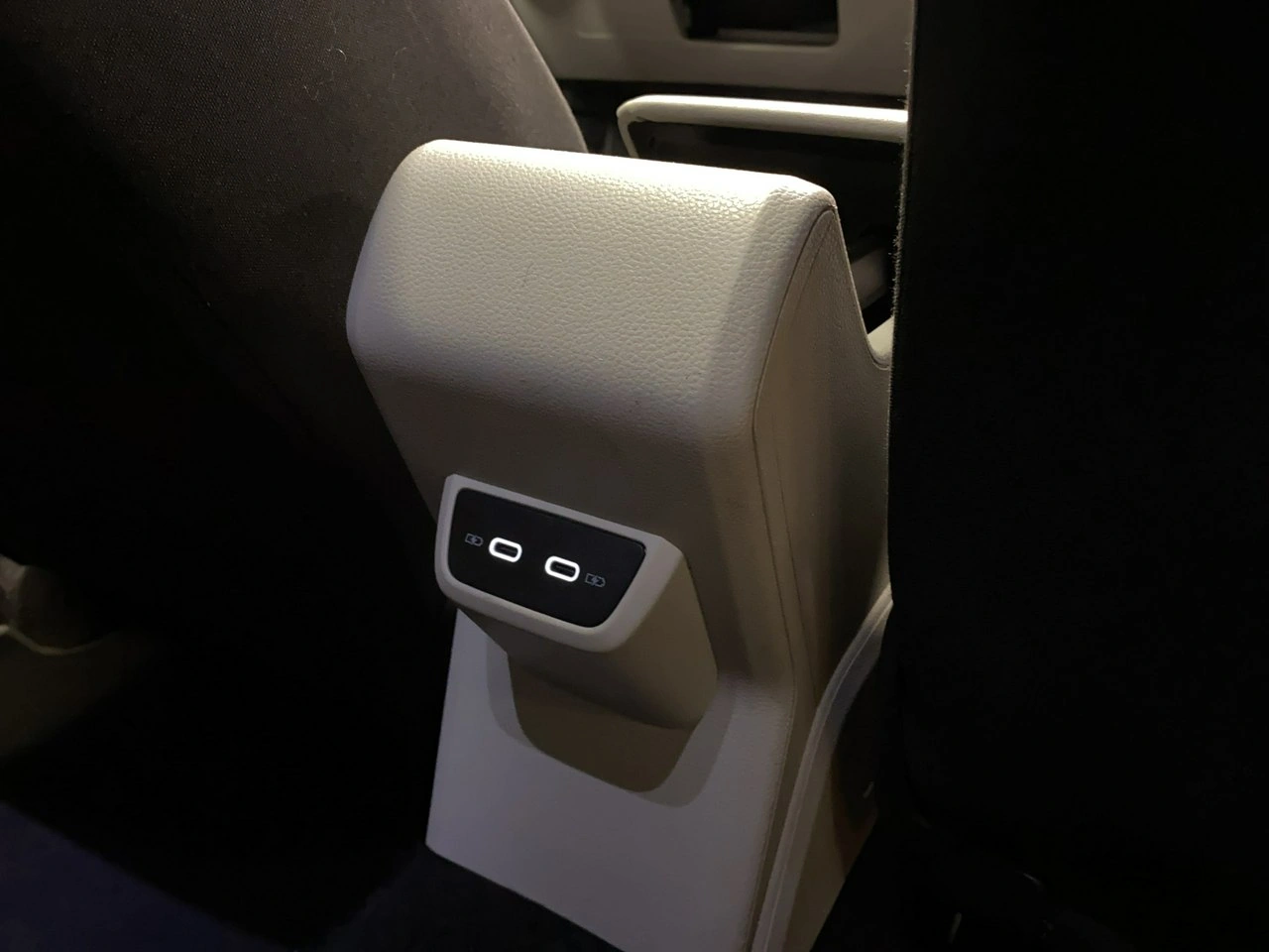 Volkswagen Taigo - Zdjęcie 17