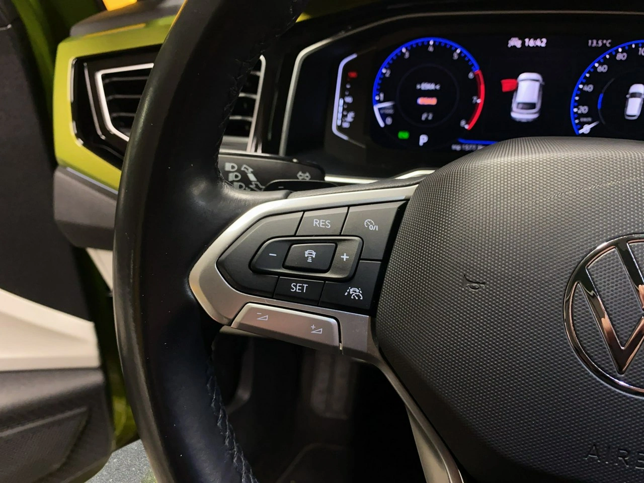 Volkswagen Taigo - Zdjęcie 22