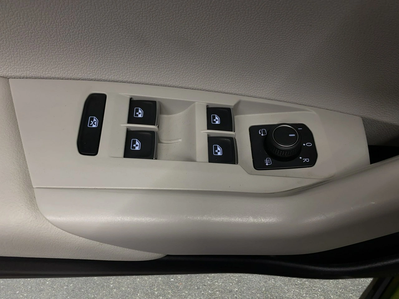 Volkswagen Taigo - Zdjęcie 36