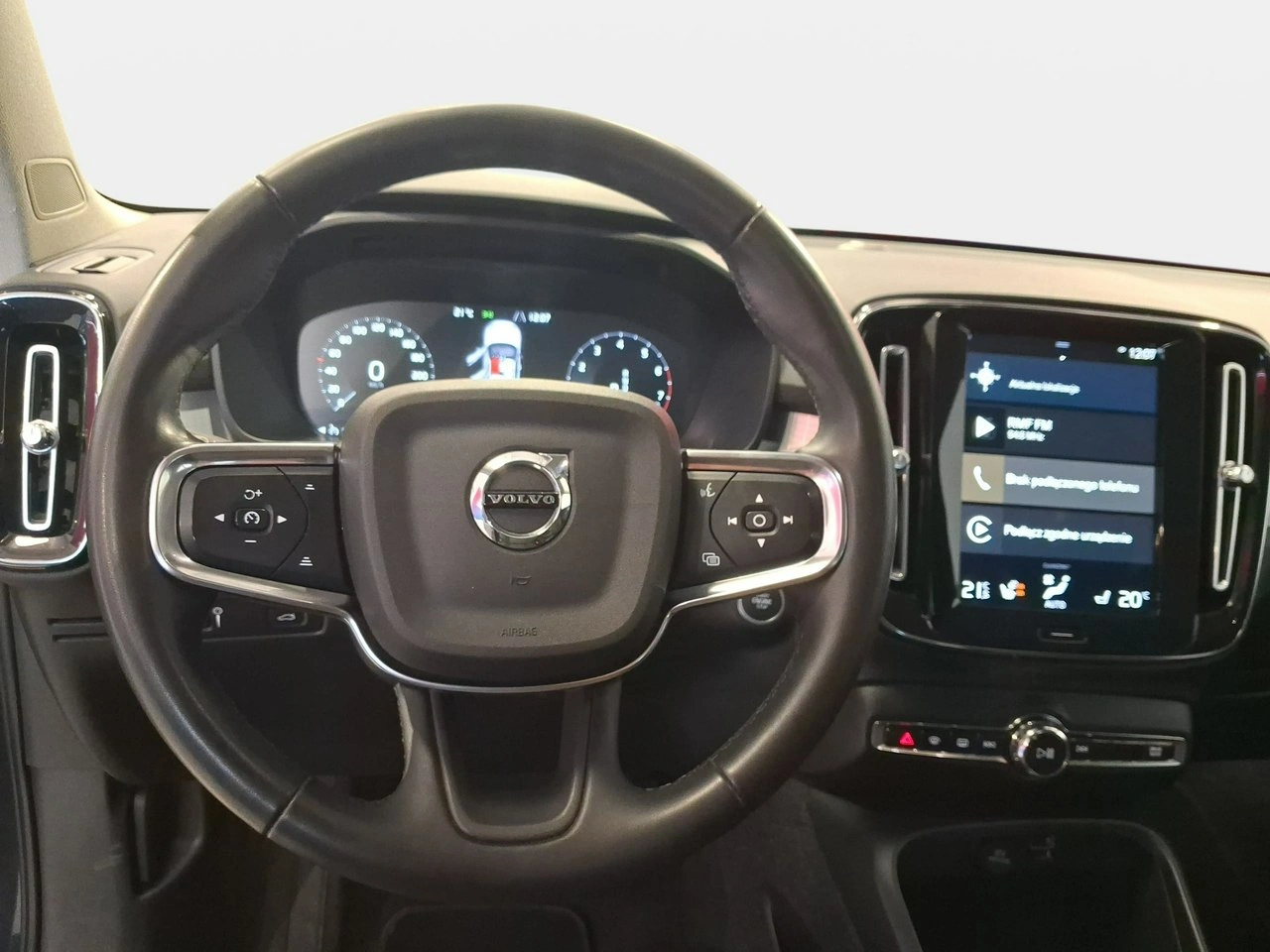 Volvo XC 40 - Zdjęcie 18