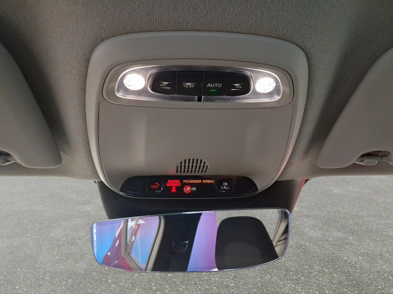 Volvo XC 40 - Zdjęcie 32